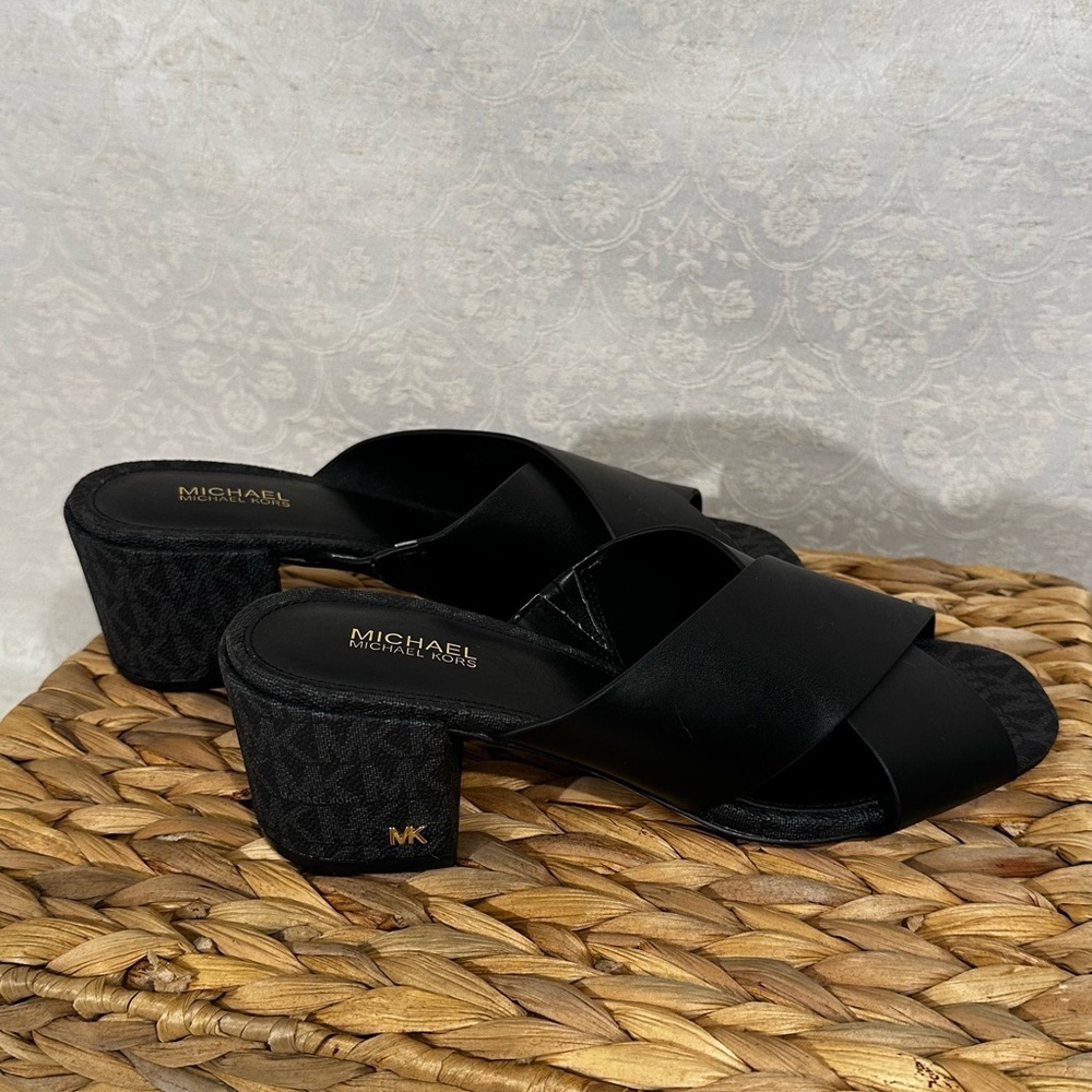 Michael Kors Crisscross Slide Sandal Black Logo Heel Size 6.5 - Picture 9 of 9